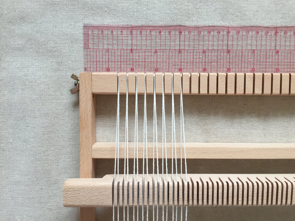 Hand weaving loom kit - Medium (with a PDF weaving for beginners booklet)