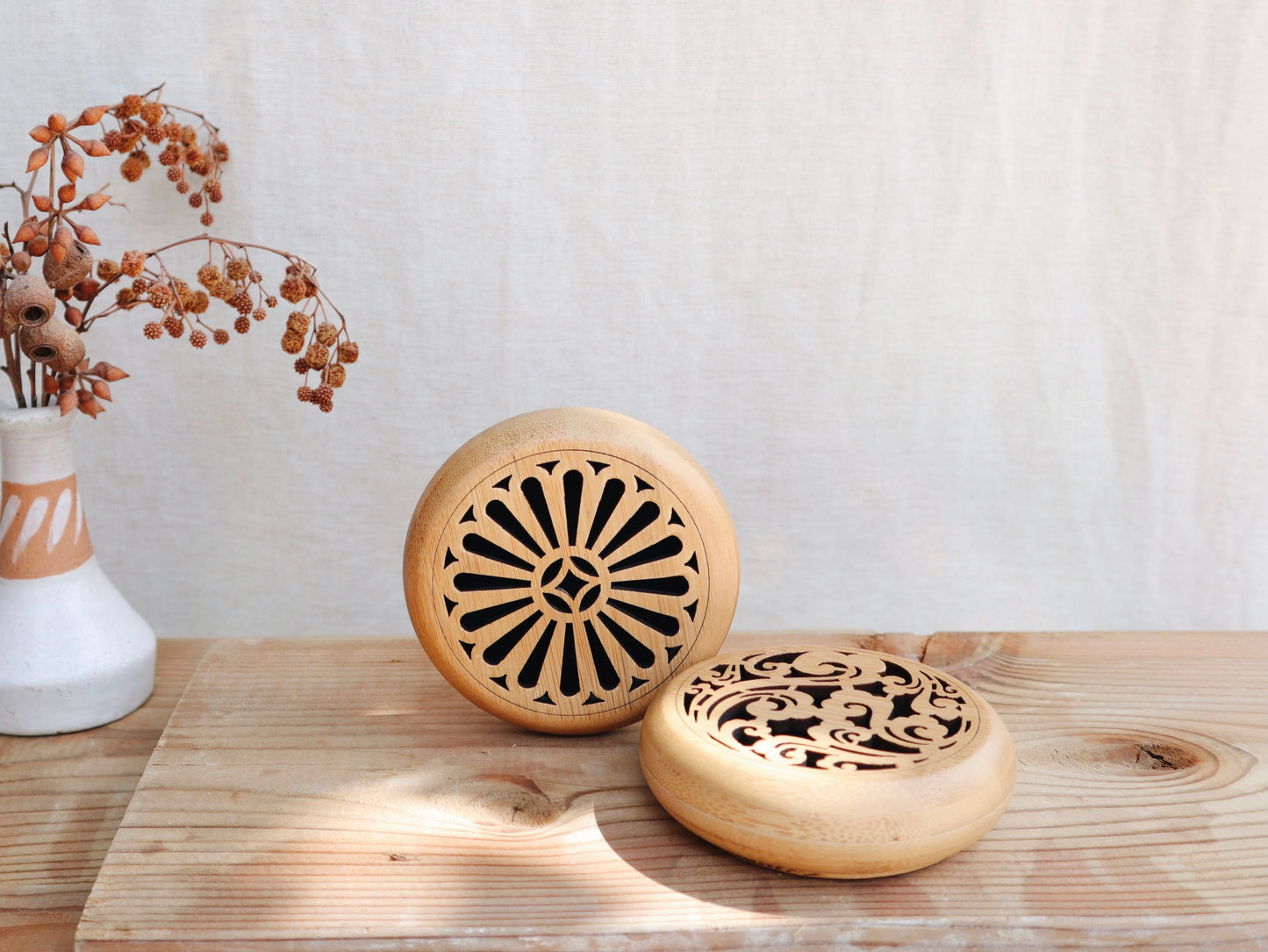 Bamboo coil incense box