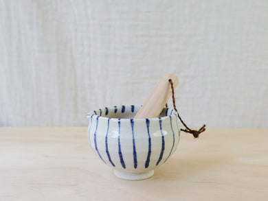 Japanese Ceramic Mortar and Pestle 小丸十草胡麻すり鉢