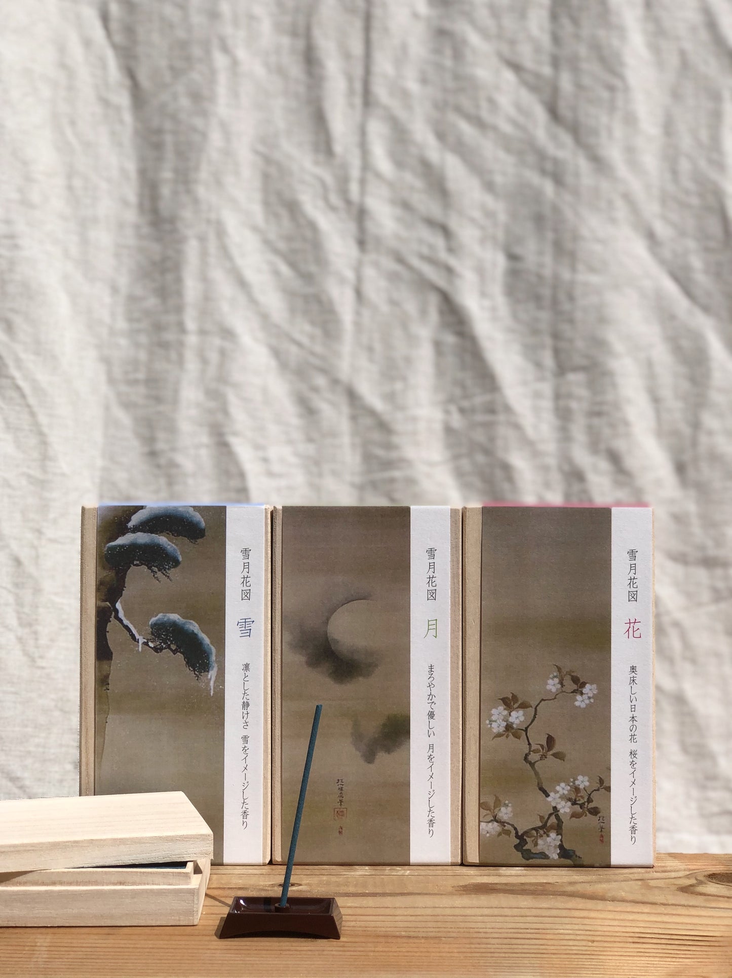 Snow, Moon and Flowers Paulownia Box Incense Stick Set