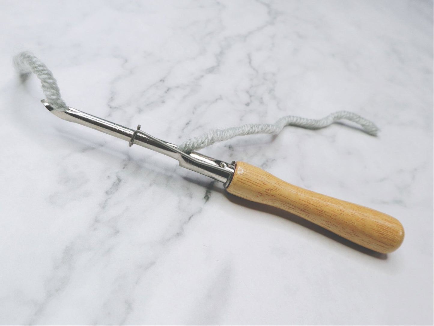 Birch adjustable punch needle tool